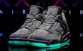 Jor Roj Grey Colour  Kaws  Ankle Sneaker Shoes 0102917958