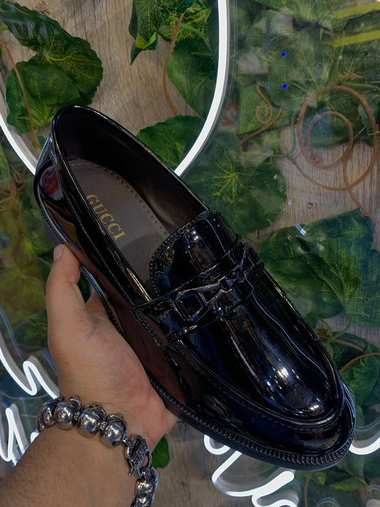 GUC CUG  Black Colour Party Wear Glossy pattern Loafer Shoes 987058