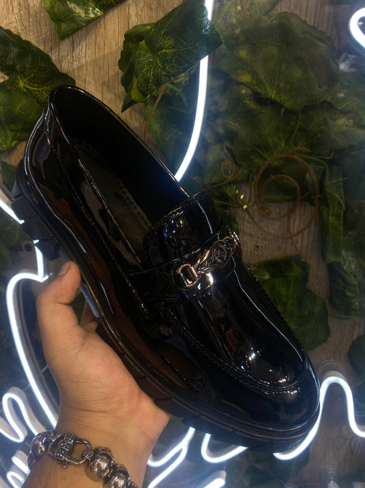 GUC CUG  Black Colour Party Wear Glossy pattern Trending High Heel  Loafer Shoes 987060