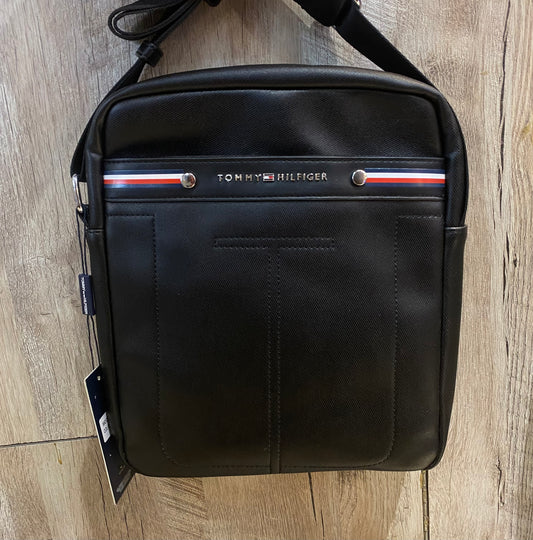 Mot Black Colour Genuine Leather Men’s Side Bag 987208