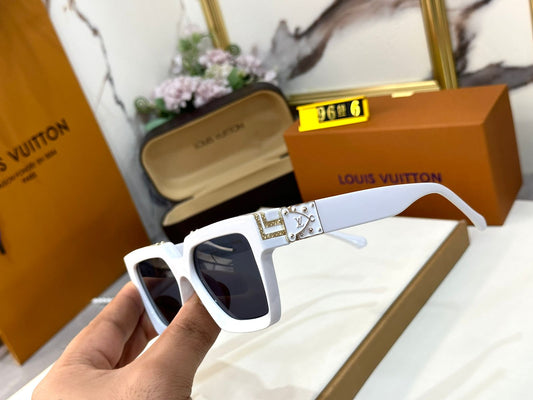 Uol White Frame Black Shade Unisex Sunglasses M96006WN CE 58 19