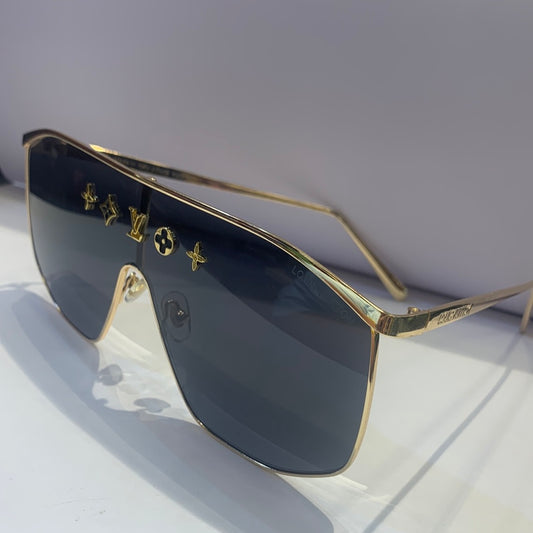 Uol Gold Frame Black Shade Sunglasses TJ72246 130 0-142