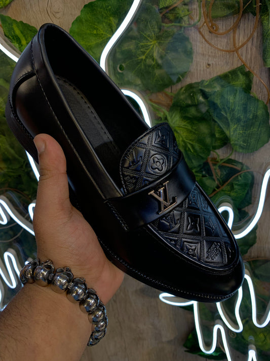 LOU UOL Black Colour Flower Pattern Loafer Shoes 987056