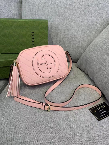 CUG Multiple Colour With Front Logo Embroidery Premium Quality Ladies Pebbled Leather Soho Disco Crossbody Side Sling Bag 890028