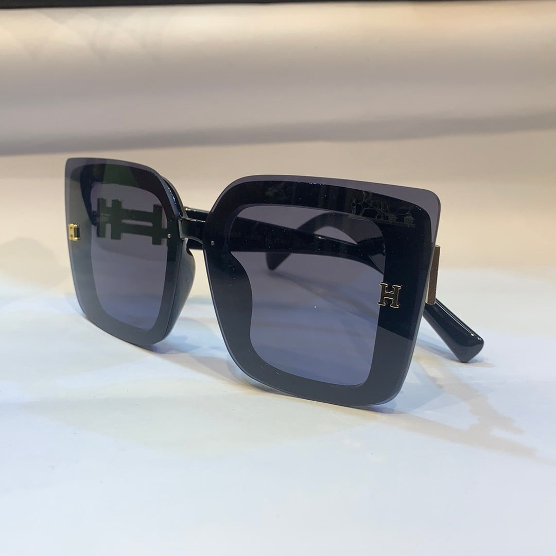 Valentino VA/4087/D Sunglasses Women's Round Shape | EyeSpecs.com