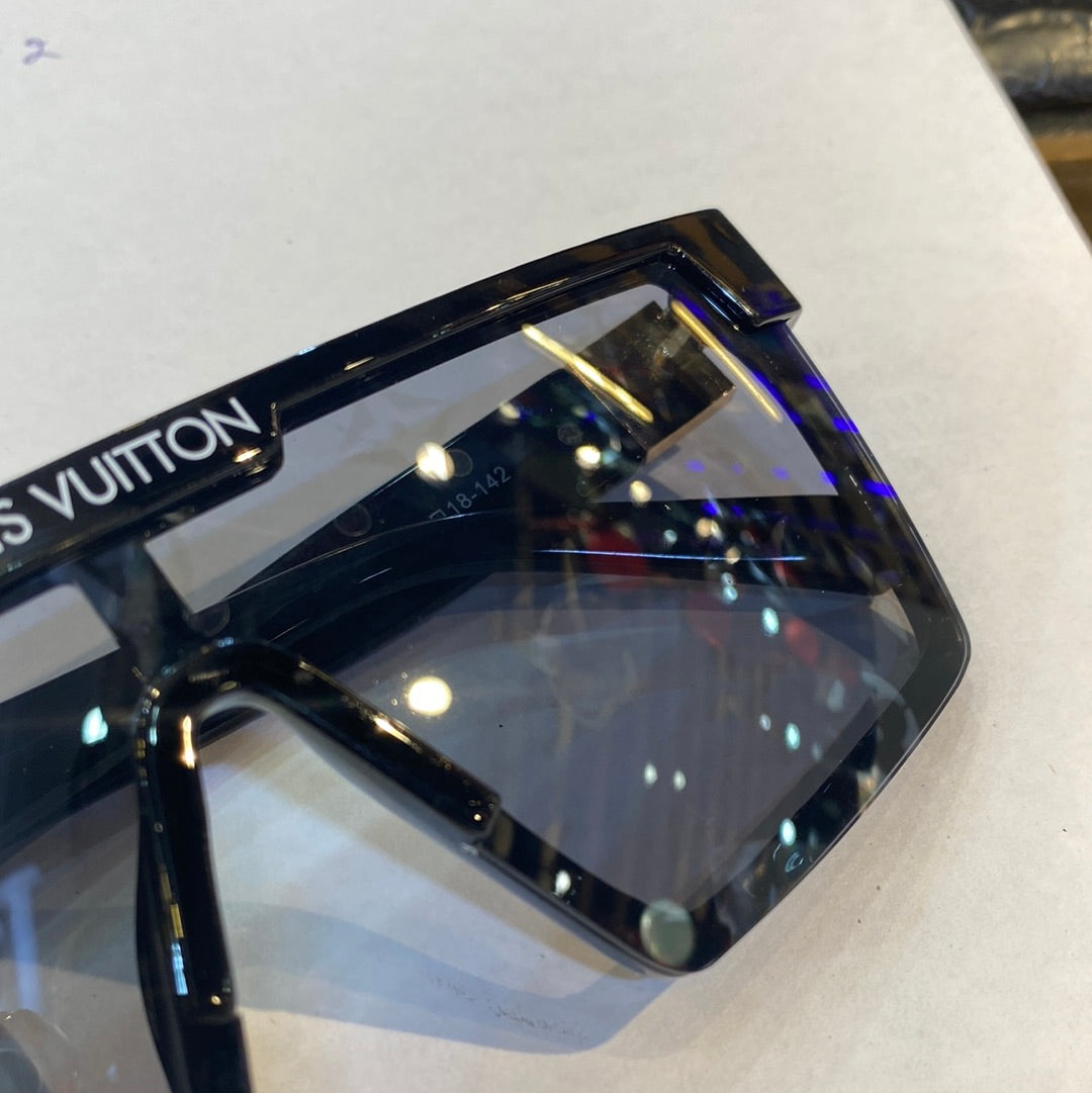 Black Printed Branded Wayfarer Luxury Sunglasses 81002 60 18-142