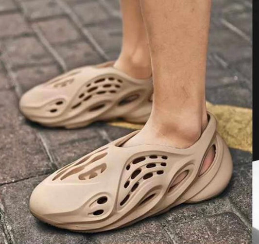 Khakhi Beige Brown 2021 New Summer Jelly Men Garden Clog Water Sliders Shoes Crocs