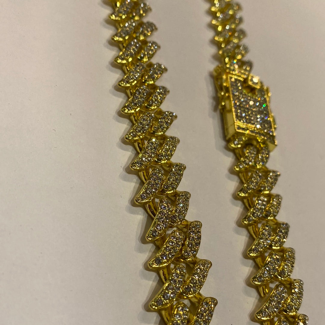 Gold Colour With Diamond Studded Cuban Chain Necklaces 65018