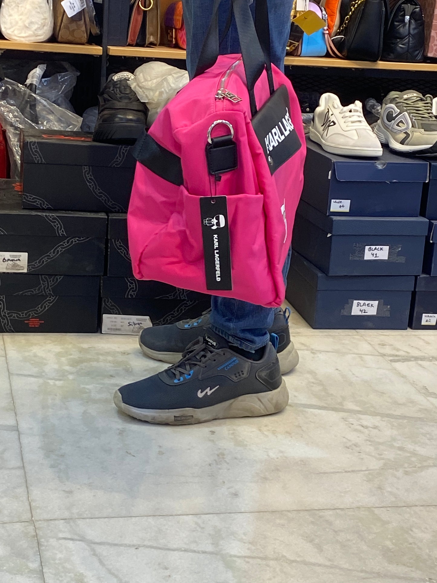RAK KAR Pink Colour With Print Design Logo Premium Duffle Bag