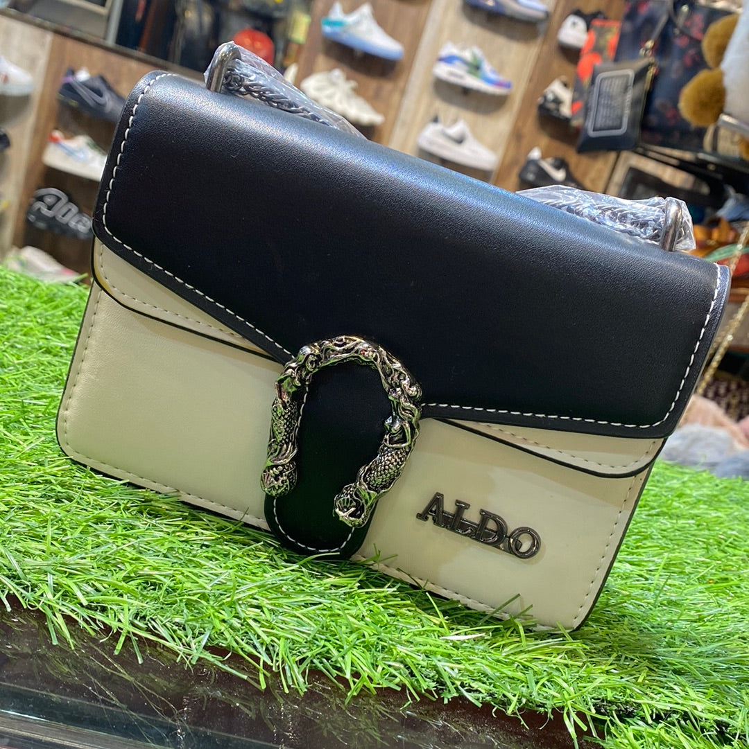 Cream Black Al Imported Leather Sling Bag for Her / Ladies / Girls Dla