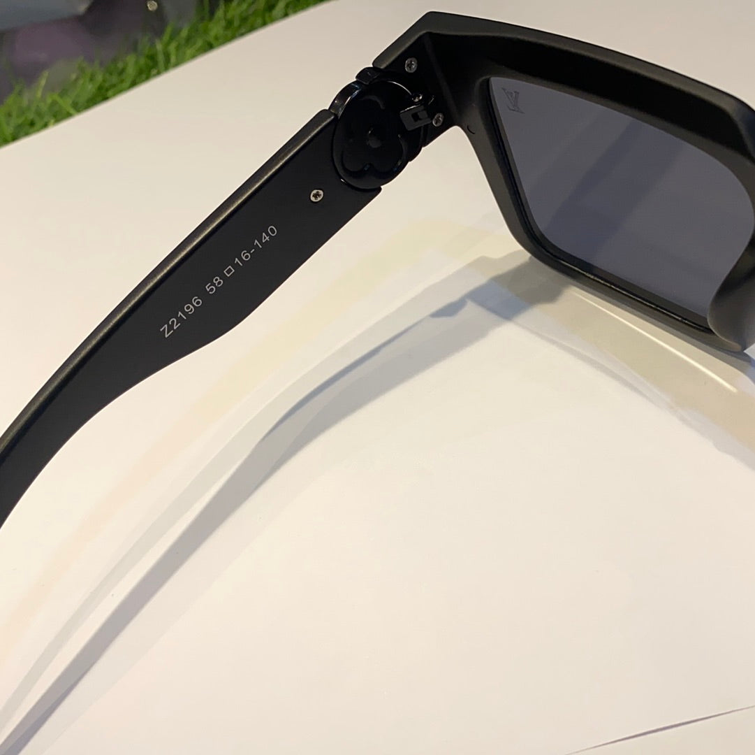 Black Frame Printed Branded Luxury Sunglasses Z2196 58 16-140