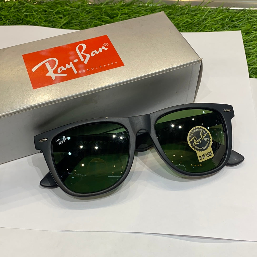 Matte Black Finish Green Shades Sunglasses 2140