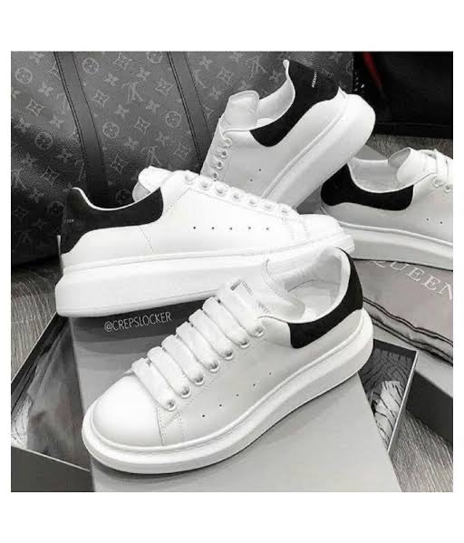 Queen White Black Fat Sneaker with High Sole Sneaker Shoes 1686818